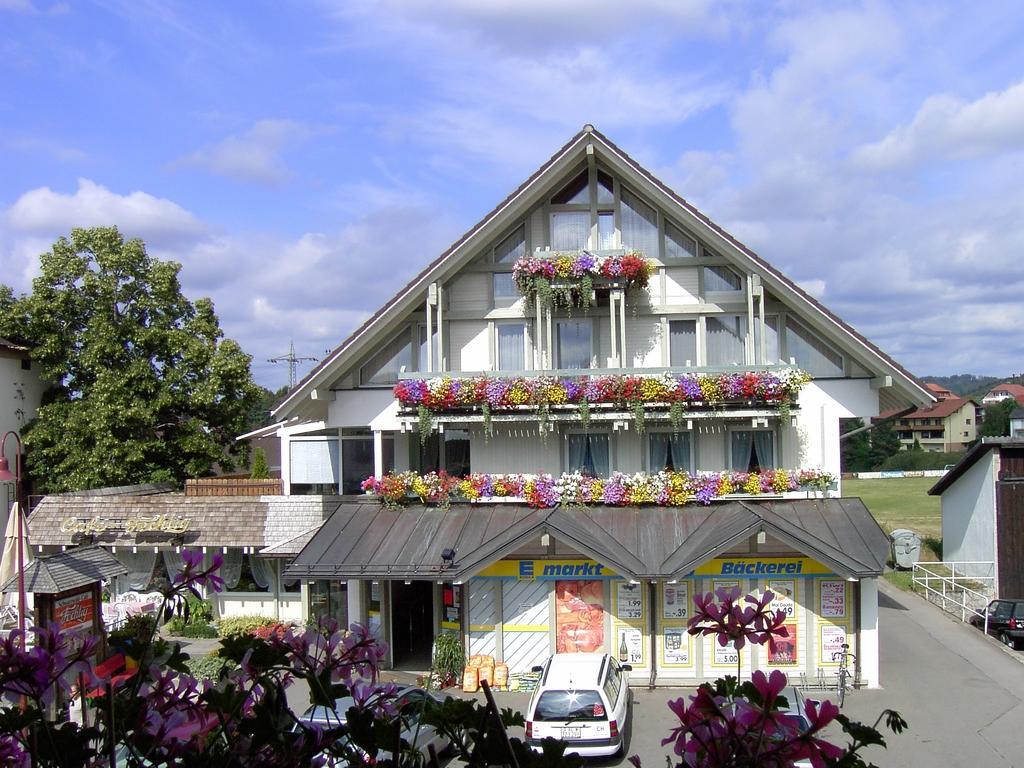 Schwarzwald-Pension Fechtig 于林根-比肯多夫 外观 照片